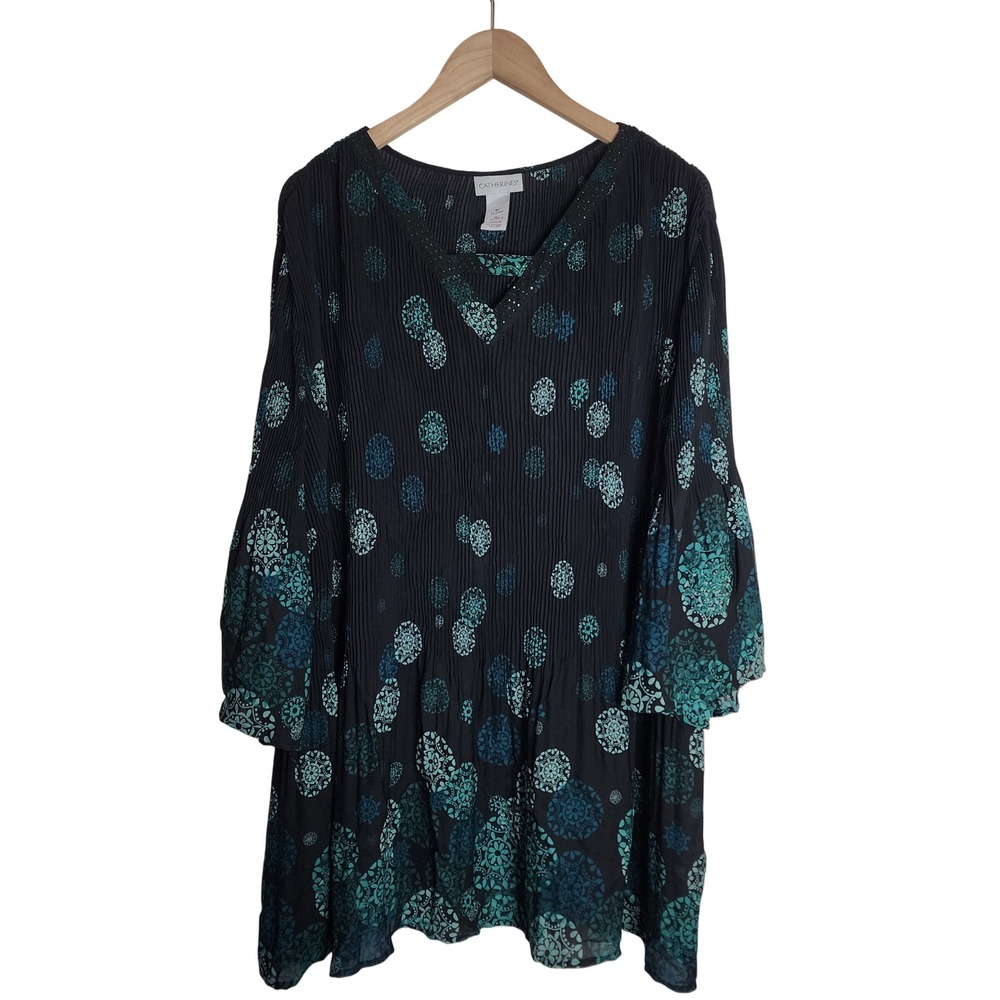 Catherines Tunic Top Womens 3X Black Blue Medallion Pleated Beaded V-Neck